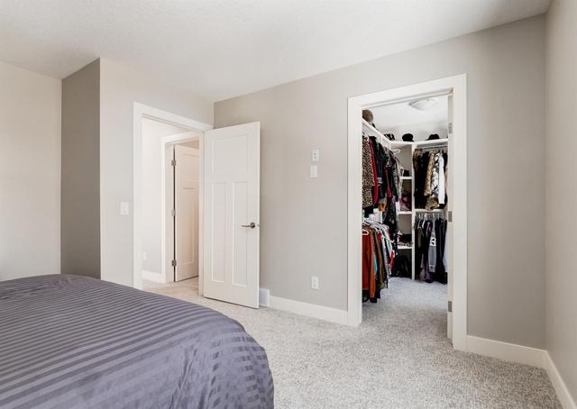 913 Rundle Crescent Ne, Home with 3 bedrooms, 3 bathrooms and 2 parking in Calgary AB | Image 27