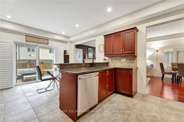 34 - 441 Stonehenge Dr, Townhouse with 3 bedrooms, 3 bathrooms and 4 parking in Hamilton ON | Image 7