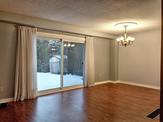 6771 Segovia Rd, House semidetached with 3 bedrooms, 4 bathrooms and 5 parking in Mississauga ON | Image 23