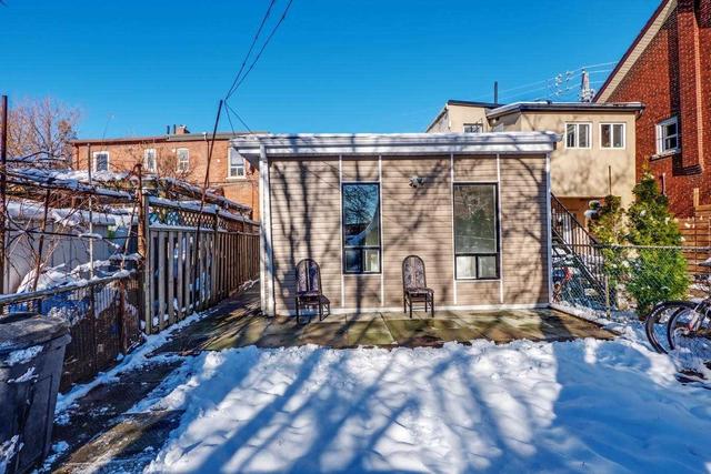 2039 Davenport Rd, House semidetached with 4 bedrooms, 5 bathrooms and 0 parking in Toronto ON | Image 21