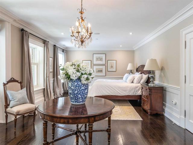 55 Glen Rd, House detached with 6 bedrooms, 5 bathrooms and 7 parking in Toronto ON | Image 8