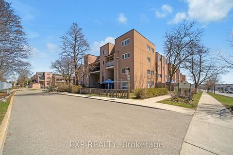 331 - 3055 Tomken Rd, Townhouse with 2 bedrooms, 1 bathrooms and 1 parking in Mississauga ON | Card Image
