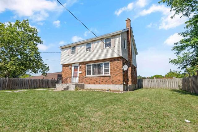 369 Carlton St, House detached with 3 bedrooms, 2 bathrooms and 3 parking in St. Catharines ON | Image 23