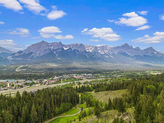 25 Juniper Ridge, House detached with 4 bedrooms, 5 bathrooms and 4 parking in Canmore AB | Image 3