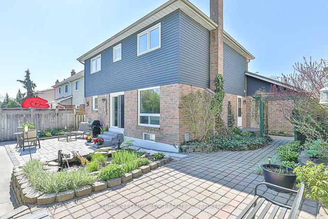 62 Holliday Dr, House detached with 4 bedrooms, 4 bathrooms and 4 parking in Whitby ON | Image 16