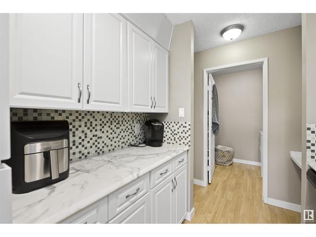 302 - 10615 156 St Nw, Condo with 2 bedrooms, 1 bathrooms and 1 parking in Edmonton AB | Image 15
