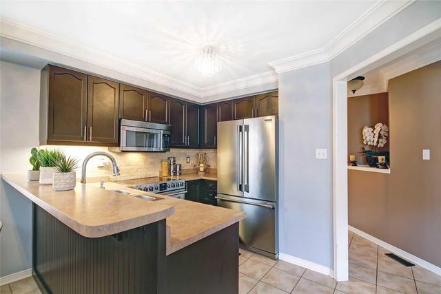 24 Brentcliff Dr, House detached with 3 bedrooms, 3 bathrooms and 4 parking in Brampton ON | Image 9