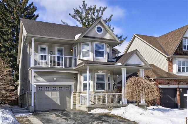 28 Charleswood Court, House detached with 4 bedrooms, 3 bathrooms and 5 parking in Cambridge ON | Image 2