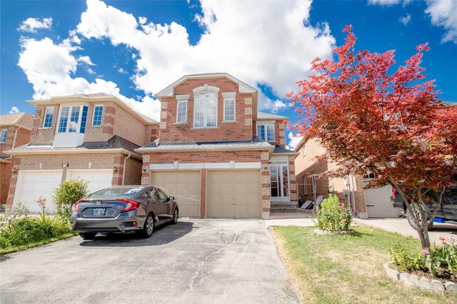 77 Manston Cres, House attached with 4 bedrooms, 3 bathrooms and 6 parking in Markham ON | Image 1
