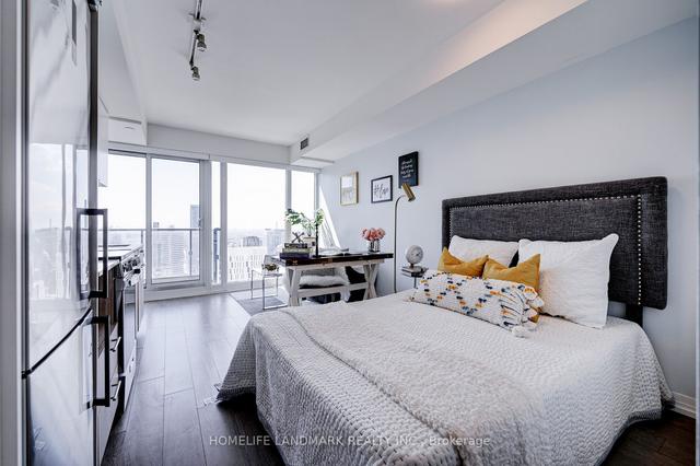 4307 - 251 Jarvis St, Condo with 0 bedrooms, 1 bathrooms and 0 parking in Toronto ON | Image 2