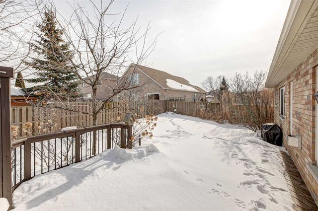 104 Seline Cres, House detached with 2 bedrooms, 3 bathrooms and 6 parking in Barrie ON | Image 16