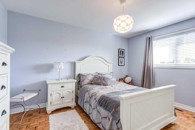 258 Gracefield Ave, House detached with 4 bedrooms, 4 bathrooms and 4 parking in Toronto ON | Image 15