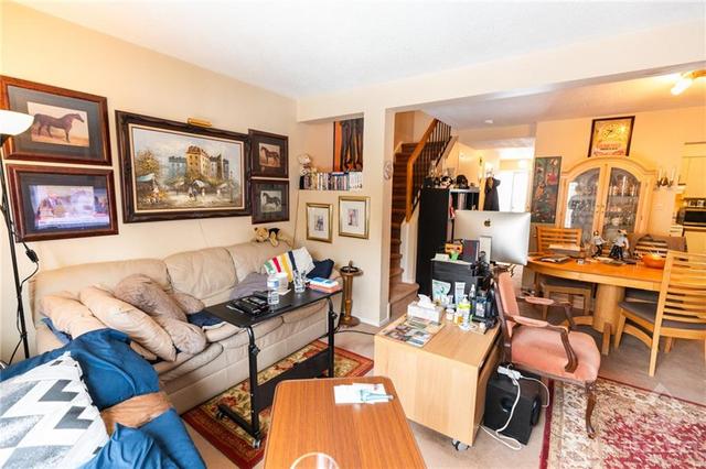 63 Esterlawn Private, Townhouse with 3 bedrooms, 4 bathrooms and 2 parking in Ottawa ON | Image 3