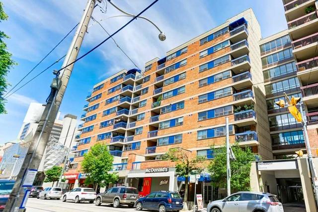 212 - 105 Mccaul St, Condo with 1 bedrooms, 1 bathrooms and 0 parking in Toronto ON | Image 1
