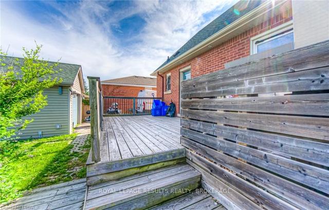 5 Winchester Blvd, House detached with 3 bedrooms, 2 bathrooms and 3 parking in Hamilton ON | Image 17