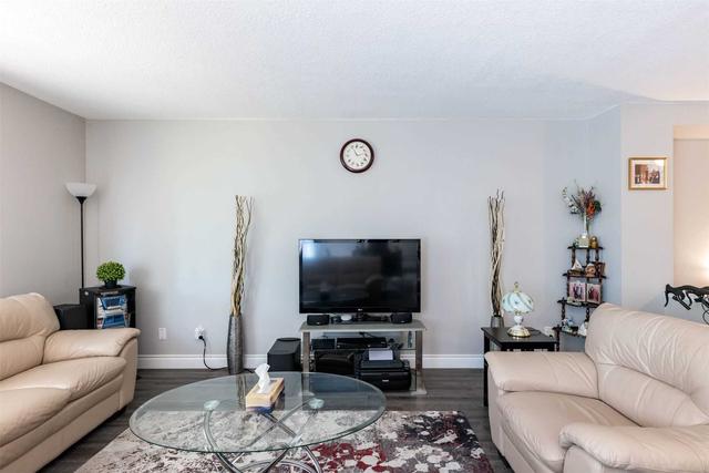 202 - 1000 Cedarglen Gate, Condo with 2 bedrooms, 2 bathrooms and 1 parking in Mississauga ON | Image 3