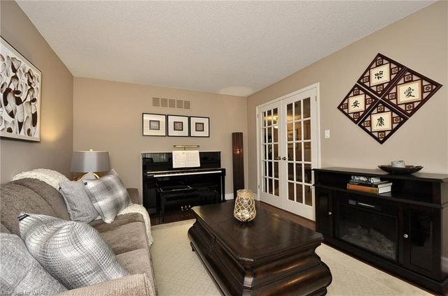 77 Delavan Drive, House detached with 4 bedrooms, 3 bathrooms and 6 parking in Cambridge ON | Image 38