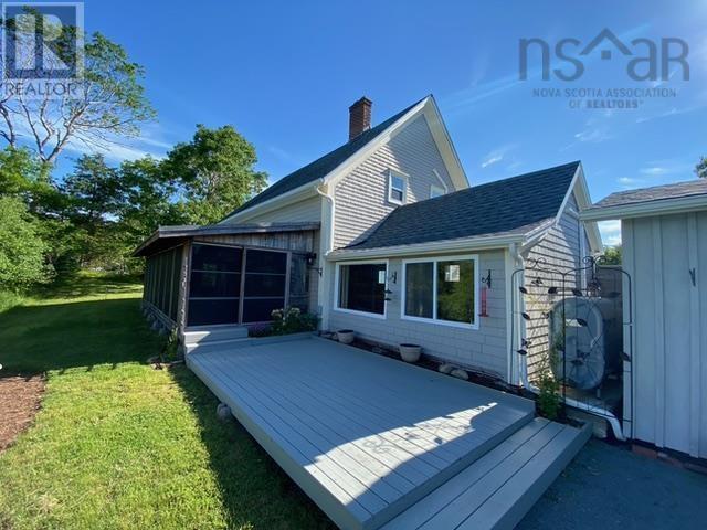 6381 Highway 3, House detached with 3 bedrooms, 2 bathrooms and null parking in Shelburne MD NS | Image 2