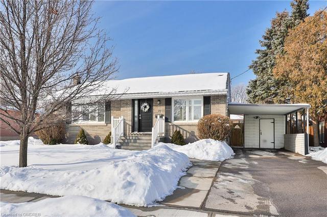 10 Albemarle Street, House detached with 3 bedrooms, 2 bathrooms and 5 parking in Brantford ON | Image 1