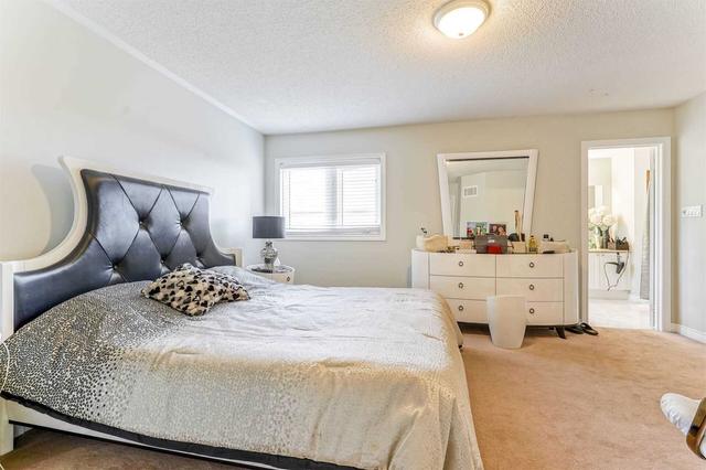 3770 Quiet Creek Dr, House detached with 4 bedrooms, 4 bathrooms and 4 parking in Mississauga ON | Image 2
