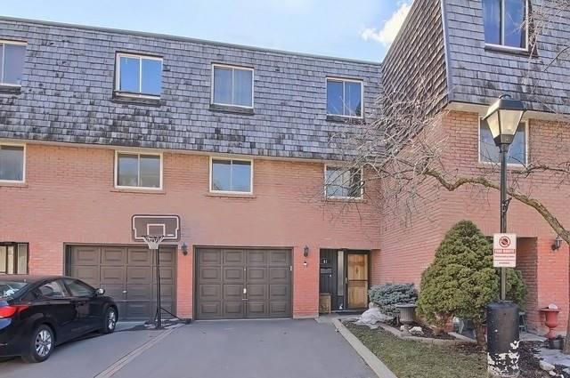 61 - 2145 Sherobee Rd, Townhouse with 4 bedrooms, 2 bathrooms and 2 parking in Mississauga ON | Image 1