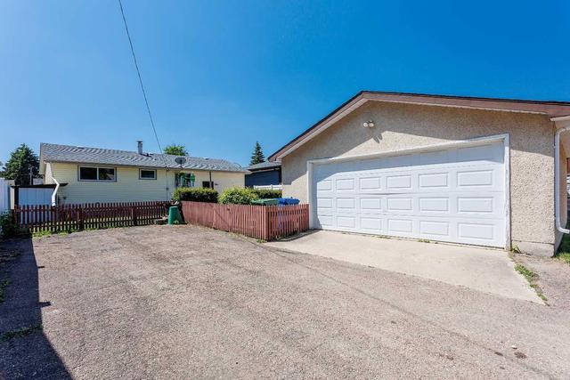 4212 34 Street Close, House detached with 3 bedrooms, 2 bathrooms and 4 parking in Red Deer AB | Image 5