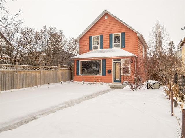 836 7 Street S, House detached with 3 bedrooms, 2 bathrooms and null parking in Lethbridge AB | Image 2
