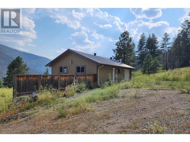 1996 Loon Lake Rd, House detached with 4 bedrooms, 5 bathrooms and null parking in Thompson Nicola E (Bonaparte Plateau) BC | Image 39