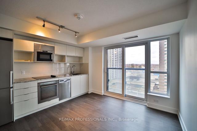 803 - 7 Mabelle Ave, Condo with 1 bedrooms, 1 bathrooms and 1 parking in Toronto ON | Image 15