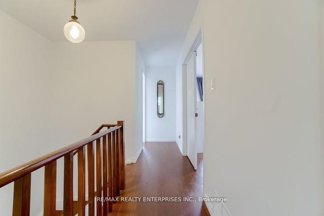 99 - 25 Brimwood Blvd, Townhouse with 3 bedrooms, 2 bathrooms and 2 parking in Toronto ON | Image 3