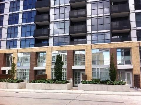 Th03 - 19 Singer Crt, Townhouse with 2 bedrooms, 3 bathrooms and 1 parking in Toronto ON | Image 1