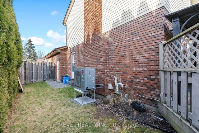 7416 Woodgate St, House detached with 3 bedrooms, 3 bathrooms and 6 parking in Niagara Falls ON | Image 22
