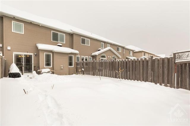 705 Regiment Avenue, Townhouse with 3 bedrooms, 3 bathrooms and 3 parking in Ottawa ON | Image 30