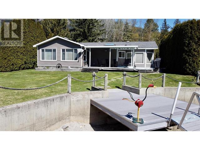 1448 Silver Sands Road, House other with 3 bedrooms, 2 bathrooms and 10 parking in Sicamous BC | Image 8