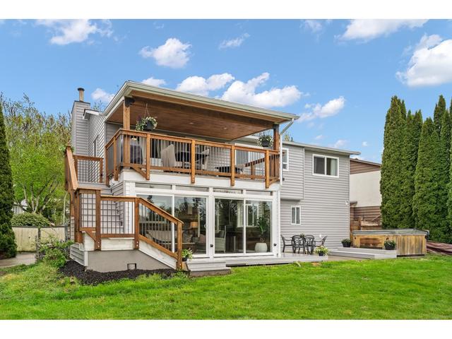 6361 Sundance Drive, House detached with 3 bedrooms, 3 bathrooms and 6 parking in Surrey BC | Image 35