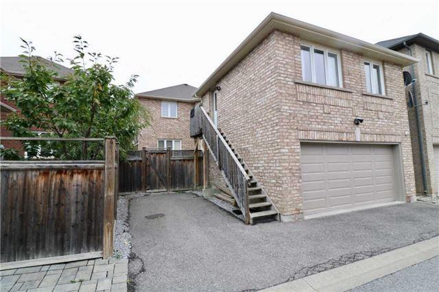 Coach - 46 Balsam St, House detached with 1 bedrooms, 1 bathrooms and 1 parking in Markham ON | Image 2