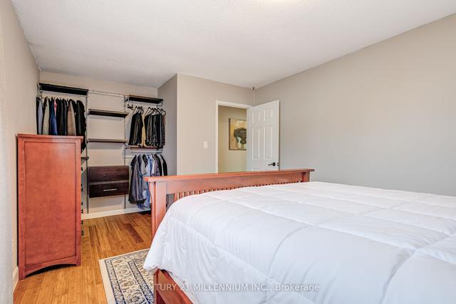 70 Foster Cres, Townhouse with 3 bedrooms, 2 bathrooms and 2 parking in Brampton ON | Image 10