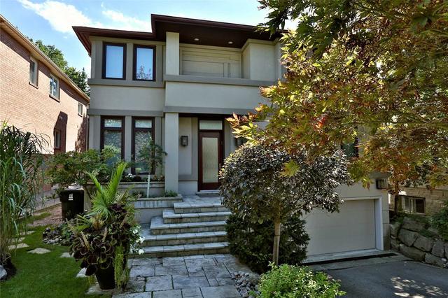 39 Munro Blvd, House detached with 4 bedrooms, 5 bathrooms and 6 parking in Toronto ON | Image 1