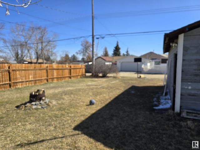 4925 46 St, House detached with 3 bedrooms, 1 bathrooms and null parking in Drayton Valley AB | Image 5