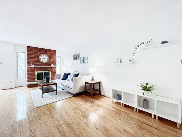 22 - 10 Cardwell Ave, Townhouse with 3 bedrooms, 4 bathrooms and 2 parking in Toronto ON | Image 30