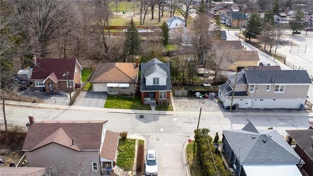 82 Chestnut Avenue, House detached with 3 bedrooms, 1 bathrooms and 2 parking in Brantford ON | Image 31