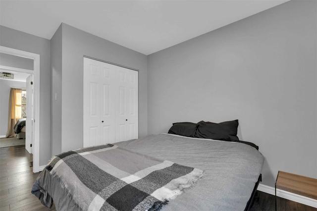 h - 56 Montcalm Dr, Townhouse with 3 bedrooms, 2 bathrooms and 1 parking in Kitchener ON | Image 8