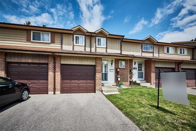 11 Parker Cres, Townhouse with 3 bedrooms, 2 bathrooms and 2 parking in Ajax ON | Image 12