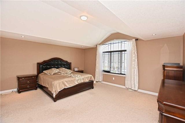 81 Preston Dr, House detached with 3 bedrooms, 3 bathrooms and 2 parking in Orangeville ON | Image 12