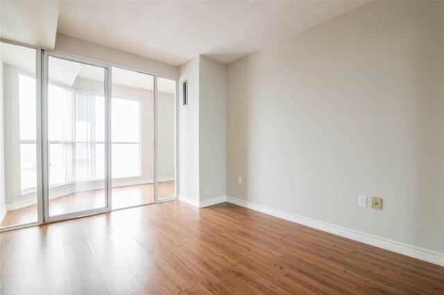1611 - 2177 Burnhamthorpe Rd W, Condo with 2 bedrooms, 2 bathrooms and 1 parking in Mississauga ON | Image 10