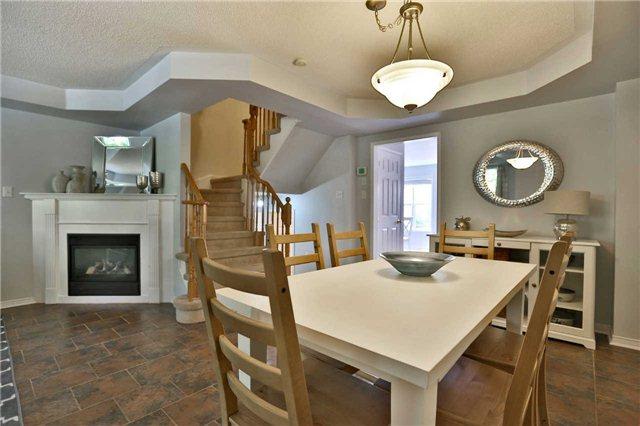 104 Gatwick Dr, House semidetached with 3 bedrooms, 3 bathrooms and null parking in Oakville ON | Image 5