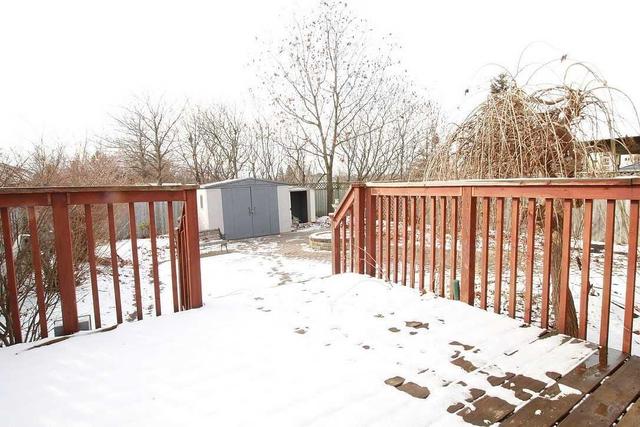 29 Candlewood Dr, House detached with 3 bedrooms, 3 bathrooms and 3 parking in Guelph ON | Image 14