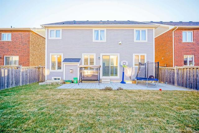 31 Stanwood Cres, House detached with 4 bedrooms, 5 bathrooms and 6 parking in Whitby ON | Image 35