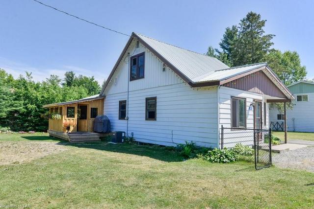 285 Kingswood Drive, House detached with 4 bedrooms, 2 bathrooms and null parking in Gravenhurst ON | Image 4