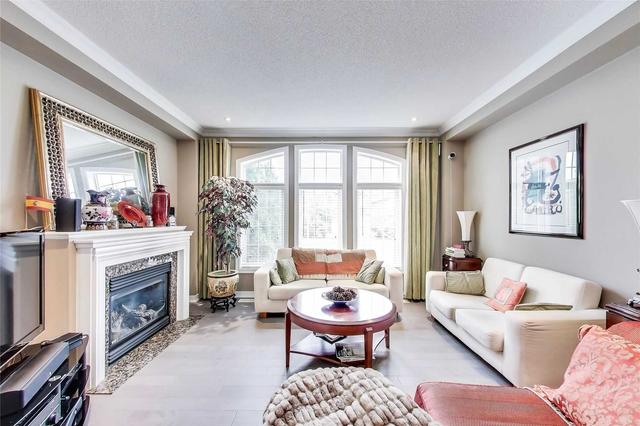 2456 Prince Michael Dr, House attached with 3 bedrooms, 4 bathrooms and 4 parking in Oakville ON | Image 30